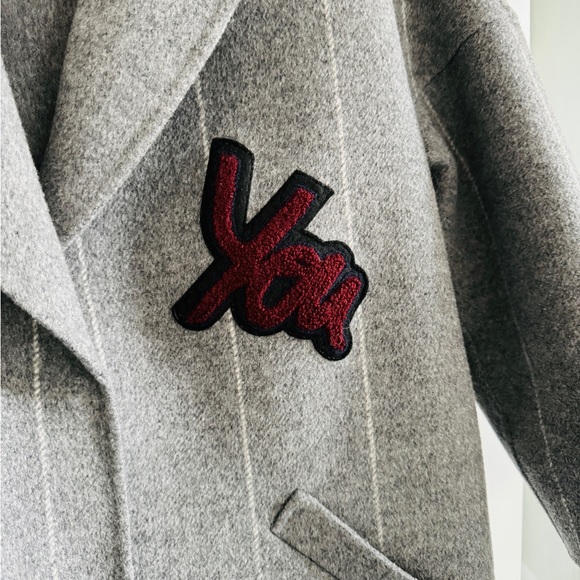 100% Wool Coat in Grey w Stripes - Size M - Picture 4 of 12